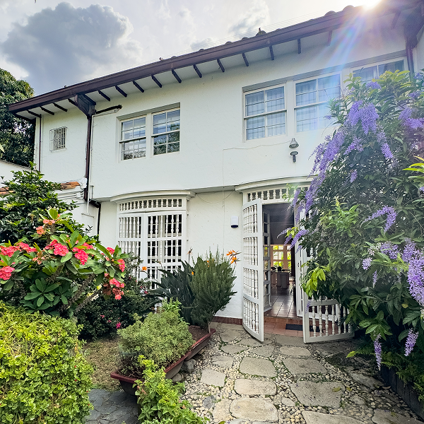 Compensación – Casa Toro